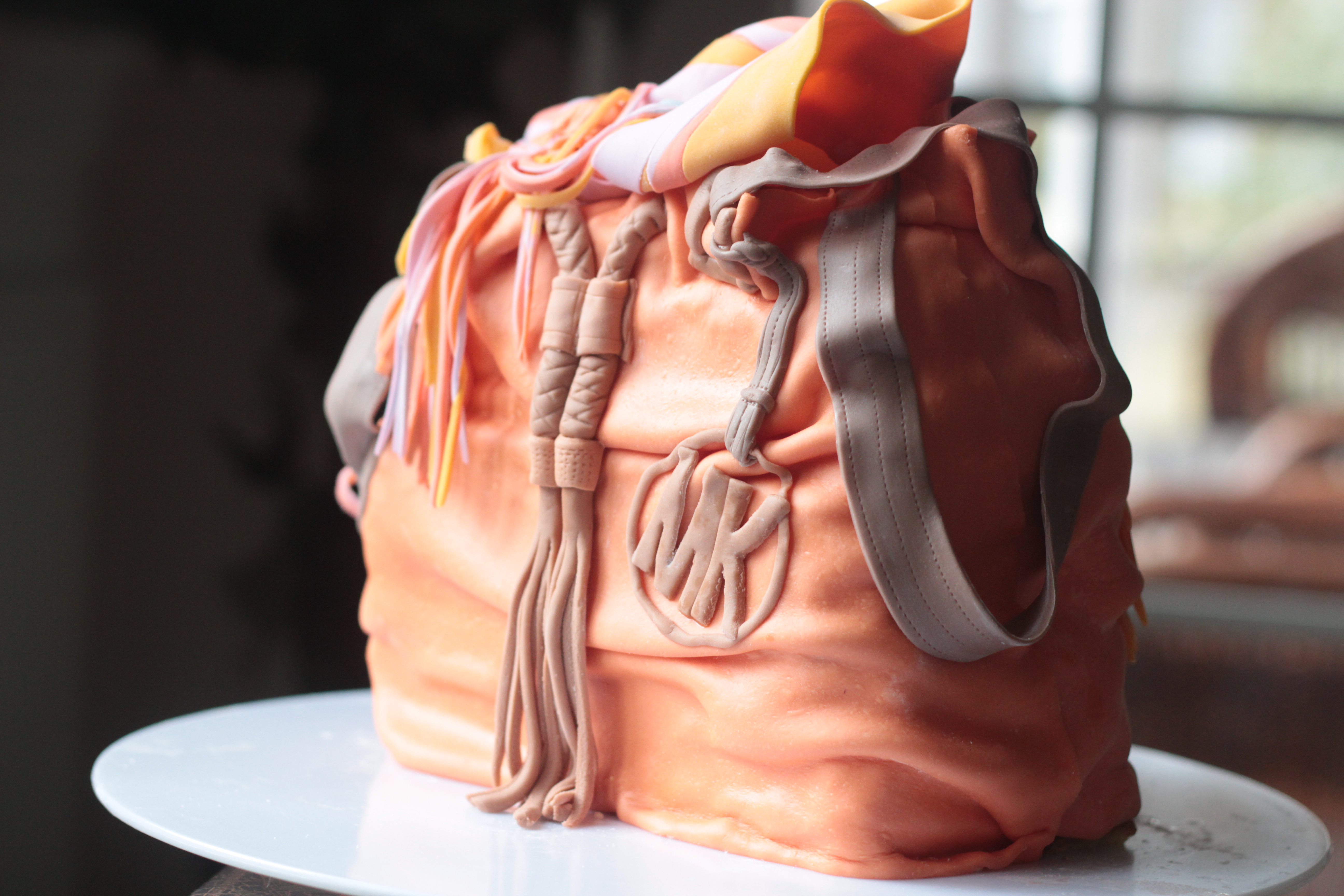 How To Make A Fashion Bag Cake by CakesStepbyStep | Handbag cake, Bag cake, Handbag  cake tutorial